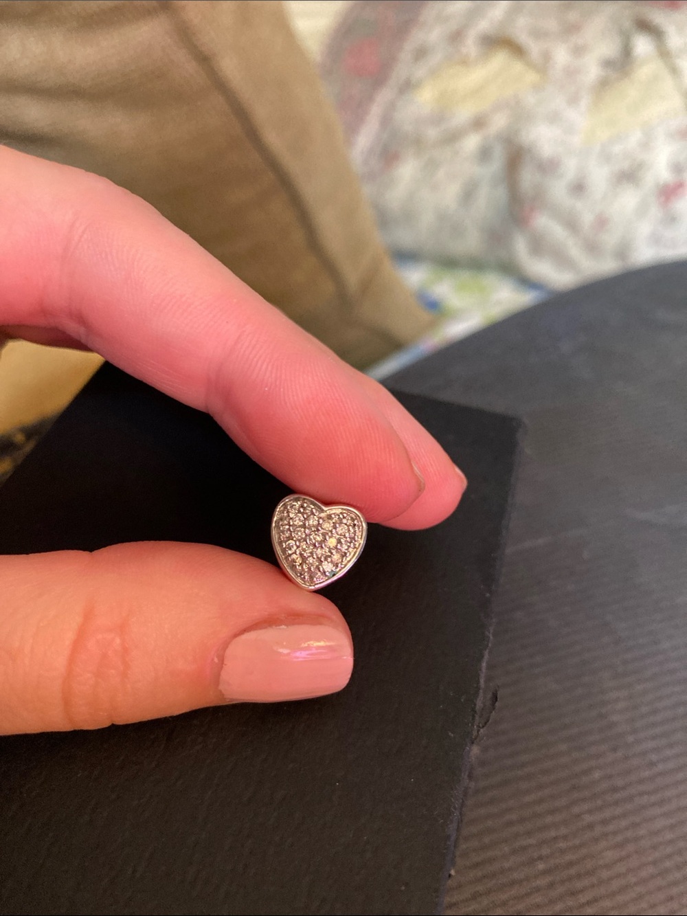 14k white gold and pave diamond heart pendant